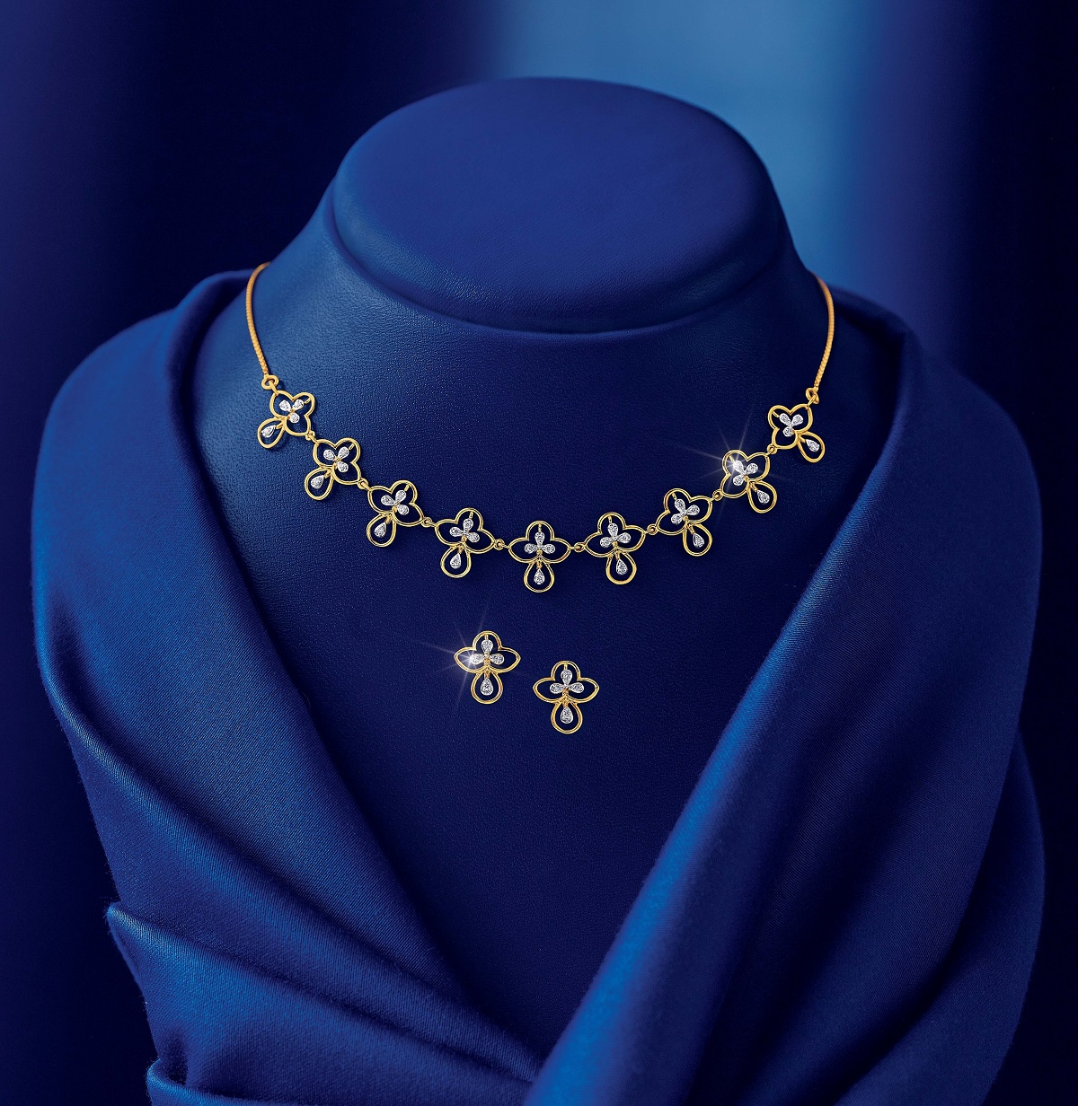 Reliance Jewels launches Diamond Delights – a spectacular collection of  Diamond necklace sets - The Retail Jeweller India