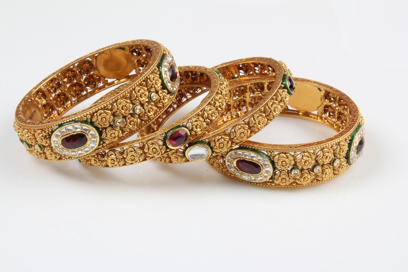 Latest gold bangles designs