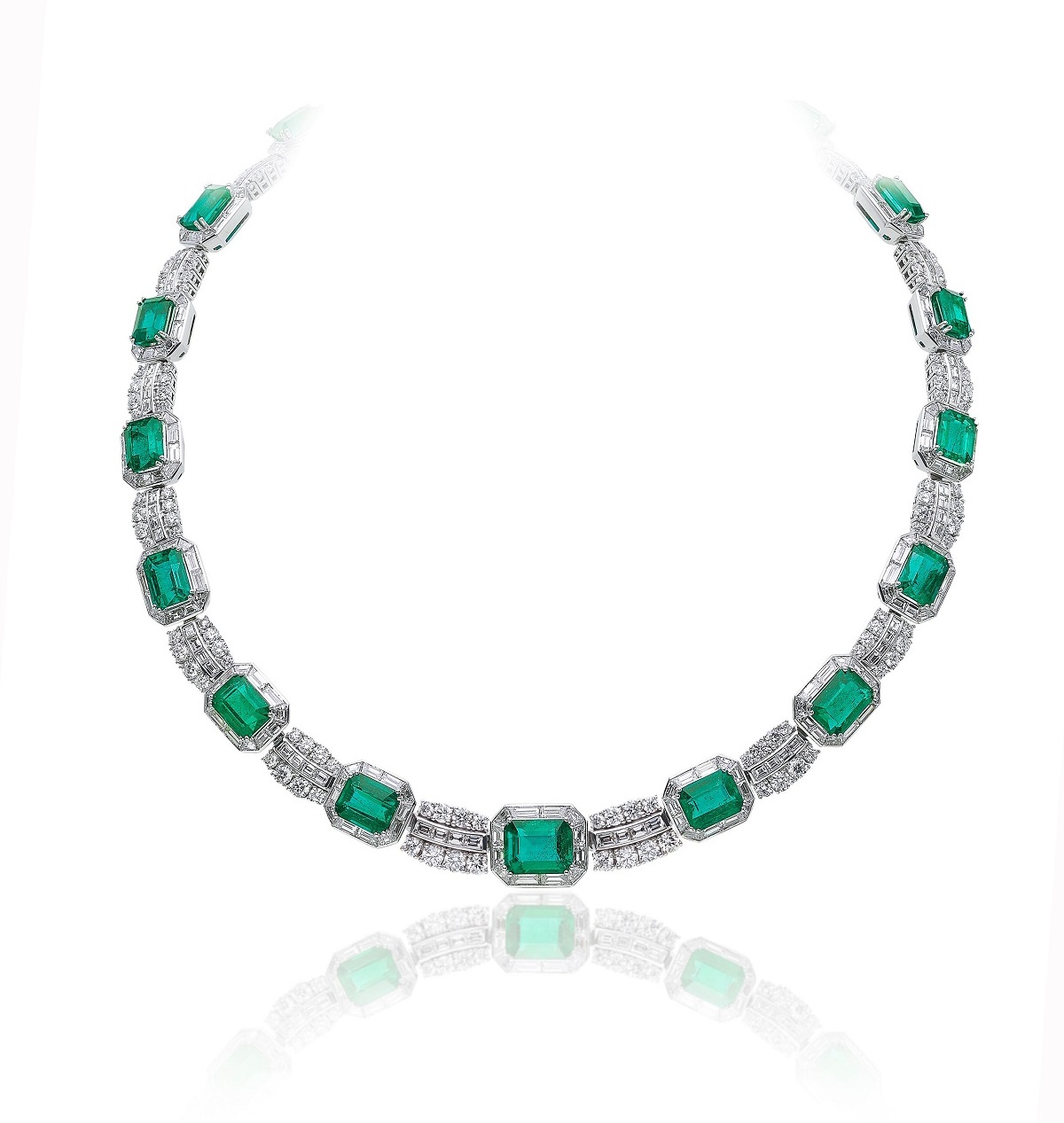 PICCHIOTTI “Masterpieces” Emeralds Gold Necklace with 45.91 carts of Emerald-Cut Emeralds, and 28.07 carats of Round and Baguette Diamonds. 
