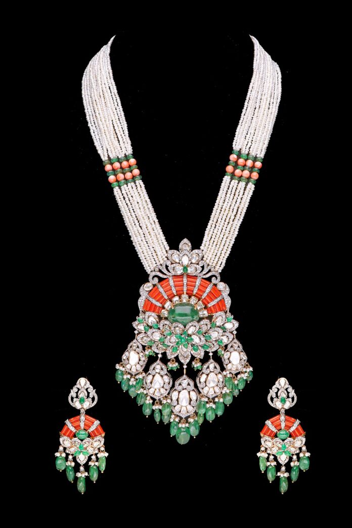 Best jewellery designs for the tricolour ethnic ensembles for Republic Day
